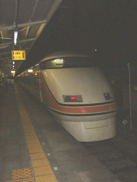 東武鉄道のフラッグトレイン「スペーシア」/これが新宿駅に現れることになる！？