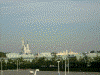 リゾートライナーからの風景：ディズニーランド・シンデレラ城