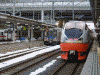 八戸線のディーゼルカー，盛岡方面へ向かうＩＧＲいわて銀河鉄道の電車，つがる22号