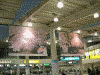 品川駅構内にかかるみちのく三大桜のポスター