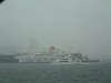 ナッチャンWorld(7)／手前の船は横浜市海事広報艇「はまどり」