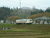 荒砥駅へ向かう山形鉄道 フラワー長井線のレールバス(1)