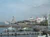 横浜港・豪華客船４隻そろい踏み(23)／ロイヤルウイングと飛鳥II,ザ・ワールド,にっぽん丸,