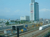 東静岡駅から見たガンダム立像(7)／東海道新幹線 こだま651号 名古屋行きと共に
