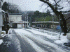 雪に覆われた小涌谷駅(箱根登山鉄道)